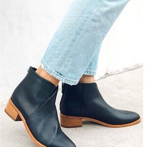 Soludos Venetian Black Ankle Boots, size 7.5